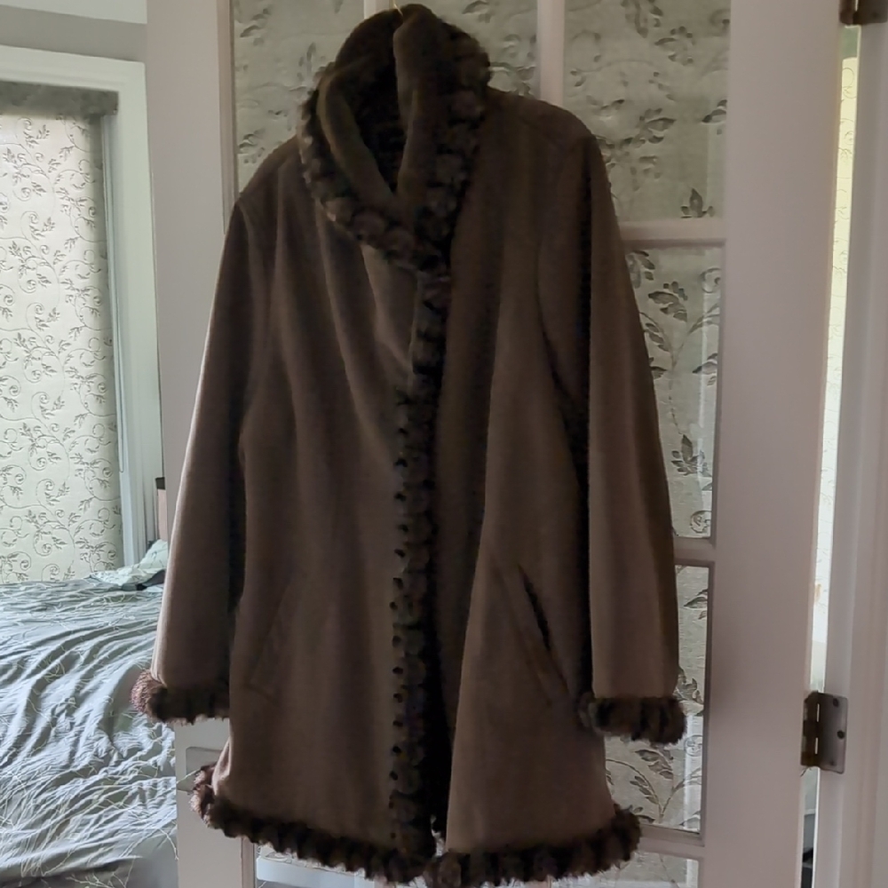 Jones New York Brown Faux Suede Teddy Jacket with Fur Trim